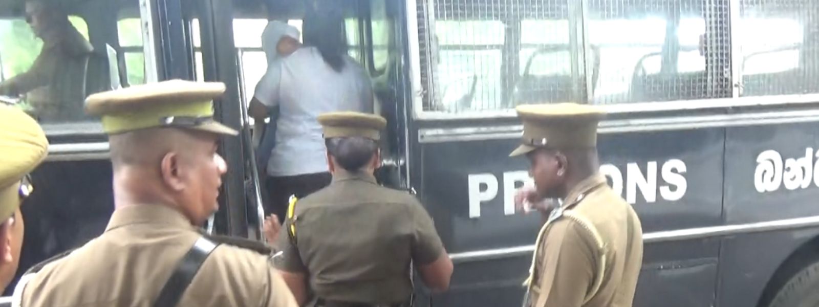 Backhoe Saman’s Wife Back In Remand